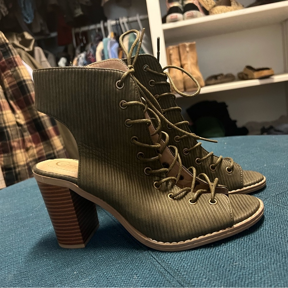 Army green corduroy heels